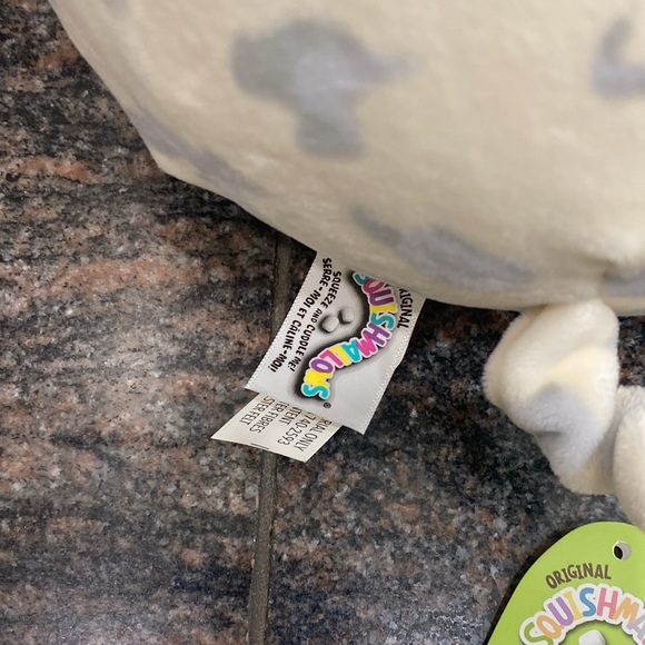 Squishmallow Rosie Pig 8” - Picture 3 of 5